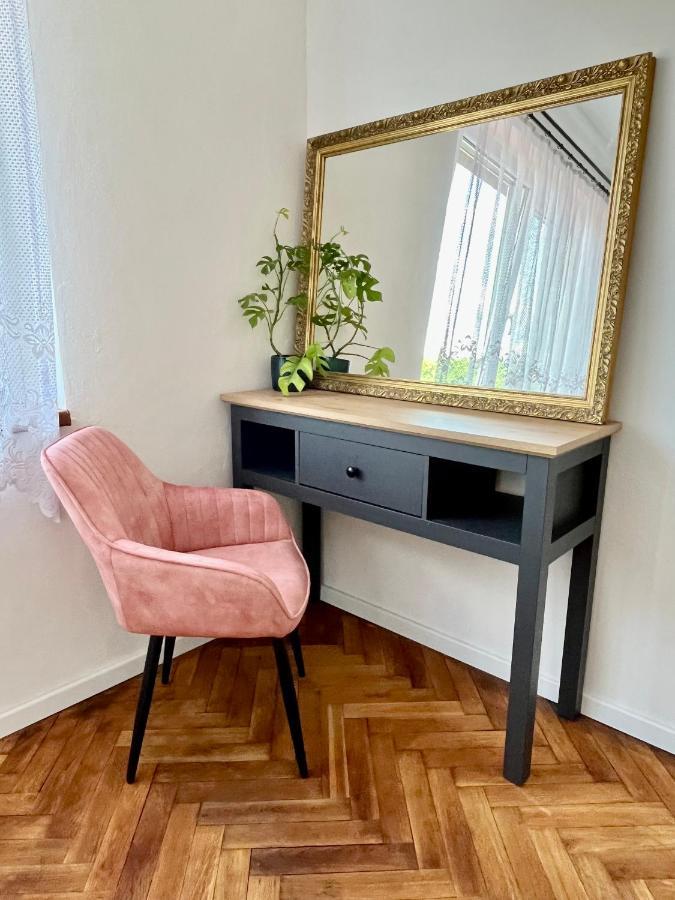 Monstera I Apartment โคลีน ภายนอก รูปภาพ